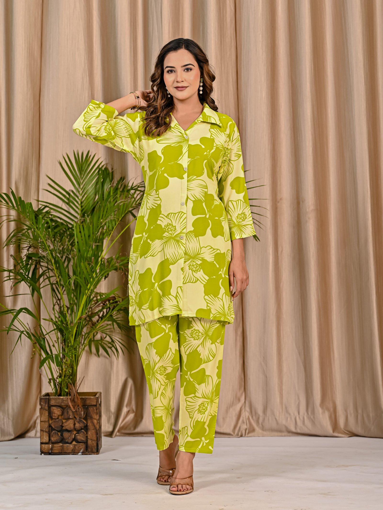 Viscose Rayon Green and Light Green Solid Floral Print Co-Ord Set